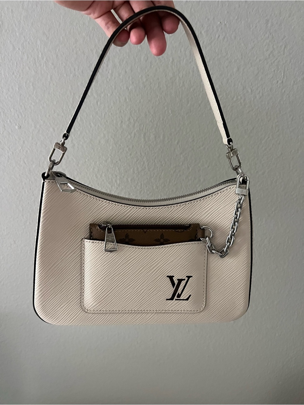 Louis Vuitton Cream Epi Leather Shoulder Pochette with Silver Chain